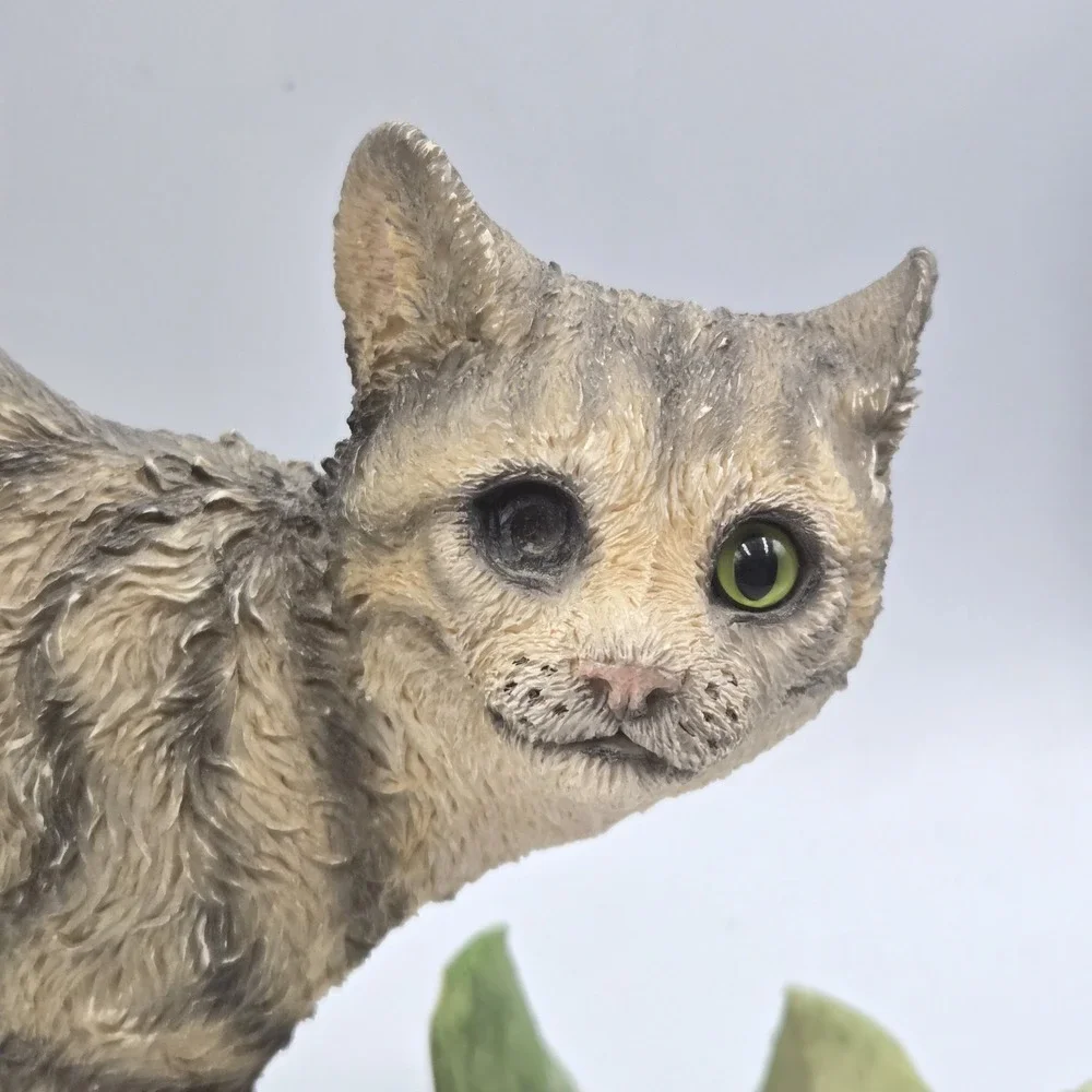 XL VTG United Design Tabby Cat & Planter Statue CC547 Oops Classic Critter 12x8